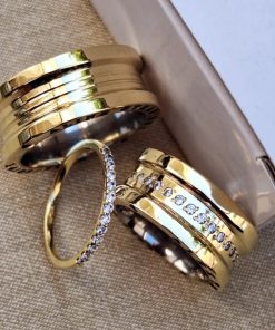 Alianças de Casamento 10mm | Estilo Bulgari | Feminina com 15 Pedras de Zircônia | 2 Frisos Centrais | Gravação a Laser Opcional