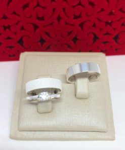 Alianças de Namoro em Prata 950 6mm | Modelo Ayla | Reto Semi Anatômico | Anel Solitário Incluso