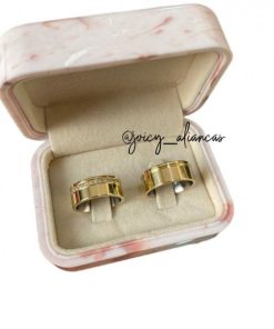 Alianças de Casamento 8mm | Modelo Angel | Reto com Forro | Feminina com 15 Pedras Laterais | Personalizado