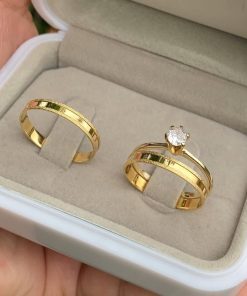 Aliança de Ouro 18K | Modelo Semi-Anatômico Todo Diamantado com Friso Central Largo 3mm | 3g o Par | Anel Solitário Incluso | Casamento e Noivado