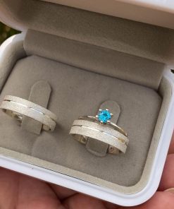 Alianças de Namoro 5mm em Prata 950 | Modelo Diamantado | Com 1 Friso Fino Lateral