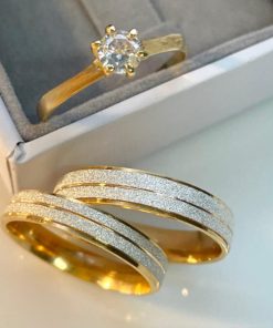 Alianças De Noivado e Casamento Banhado A Ouro 18k - Modelo Com Detalhe Prata
