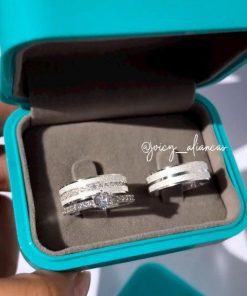 Alianças de Namoro em Prata 950 | Modelo Sther | 6mm Anatômica com 2 Frisos Diamantados | Anel Solitário Incluso