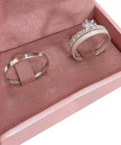 Alianças de Namoro em Prata 950 2mm | Modelo Fabrícia | Diamantado | Semi Anatômica | Feminina Diamantada | Masculina Lisa