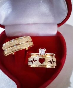 Par De Alianças Em Aço Cirúrgico Banhado A Ouro 18k Feminino Com Coração Vazado MOD 33