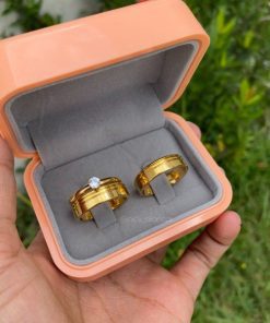 Par De Alianças Aço Cirúrgico Banhado A Ouro 18k - 6mm - Polido 2 Frisos MOD 80