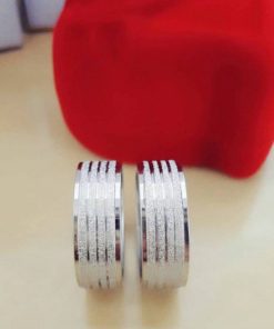 Alianças de Namoro em Prata 950 8mm | Reto Semi Anatômico | Modelo com 4 Frisos Diamantados