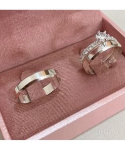 Alianças de Namoro em Prata 950 | 5mm Chanfrado | Modelo Guta 02 | Anel Solitário Cravejado Incluso