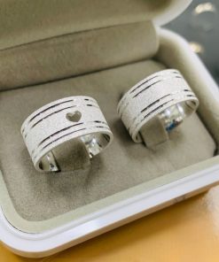 Alianças de Namoro Grossas em Prata 950 | Modelo RD | 10mm | Diamantado com 4 Frisos | Semi Anatômicas