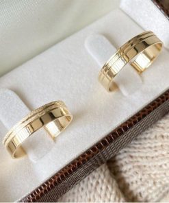 Alianças de Casamento 5mm | Moeda Antiga | Modelo Jasmine | Banhado a Ouro 18k