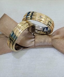 Alianças de Casamento 6mm | Feminina com 1 Pedra de Zircônia | Anatômico com 2 Frisos