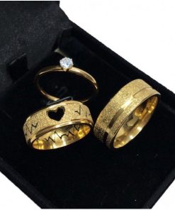 Par De Alianças Aço Cirúrgico Banhado A Ouro 18k - 8mm Masculino Diamantado MOD 0982