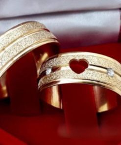 Alianças De Noivado Banhado A Ouro 18k  8mm Diamantado Com Coração Vazado.