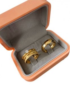 Par De Alianças Aço Cirúrgico Banhado A Ouro 18k - 6mm- Diamantado Com 1 Friso Central