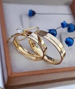 Alianças de Casamento 4mm | Fina em Moeda Antiga Com 1 Pedra de Zircônia