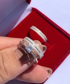 Alianças de Namoro Finas em Prata 950 | Modelo Lizandra | 3mm Diamantado com 1 Friso Central | Anel Solitário Incluso