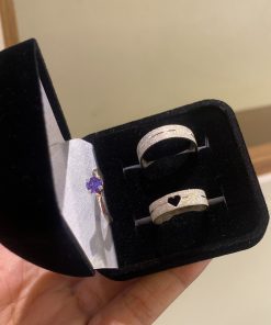 Alianças de Namoro 5mm em Prata 950 | Modelo Beti | 1 Friso Central | Diamantado | Feminina com Coração Vazado