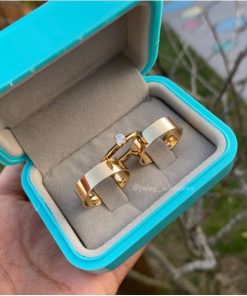 Alianças de Noivado e Casamento | Modelo Dubai | 6mm | Semi Anatômico | Anel Solitário Opcional