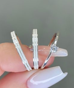 Alianças de Namoro em Prata 950 | Modelo Emmy | 3mm Fino | Anatômico com 2 Frisos Diamantados e Lateral Baixa