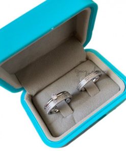 Par De Alianças Prata Em Aço Cirúrgico 4mm Diamantado Modelo 2 Frisos