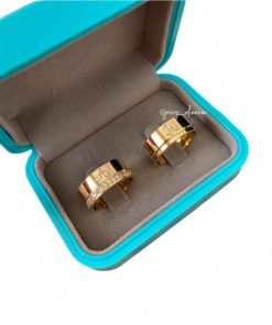 Alianças de Casamento | Modelo Camily | Moeda Antiga | Feminina com 15 Pedras de Zircônia e Iniciais Personalizadas