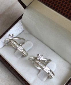 Alianças Finas de Namoro em Prata 950 3mm | Chanfrado com 15 Pedras de Zircônia | Conjunto com 2 Anéis Solitários Inclusos