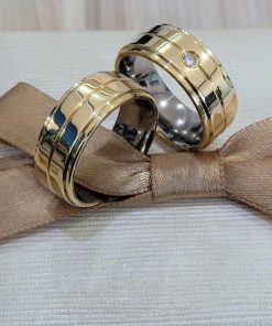 Alianças de Casamento 8mm | Anatômico | Feminina com 1 Pedra de Zircônia | 2 Frisos