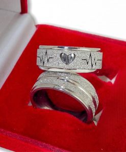 Alianças De Namoro 8mm Diamantado Com Coração e Batimentos