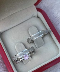 Alianças De Namoro Aço Cirúrgico 4mm Diamantado Com Anel Pedra Lilás Opcional