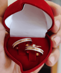 Alianças De Namoro 4mm Diamantado com filete de Ouro