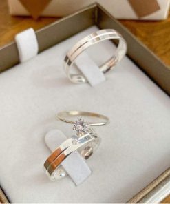 Alianças de Namoro Finas em Prata 950 | Modelo Lua 02 | 4mm Liso com 1 Friso Central | Semi Anatômico