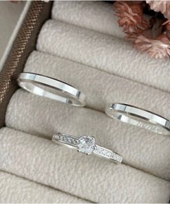 Alianças Finas de Namoro em Prata 950 | 2mm Chanfrado | Modelo Niuza | Liso Semi Anatômico | Anel Solitário Incluso