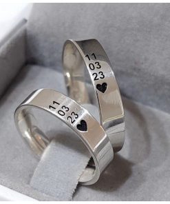 Alianças de Namoro em Prata 950 5mm | Reto Semi Anatômico | Personalizado com Data + Coração | Gravação a Laser