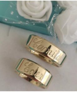 Alianças de Casamento 8mm | Chanfrado | Personalização de Nomes Externa
