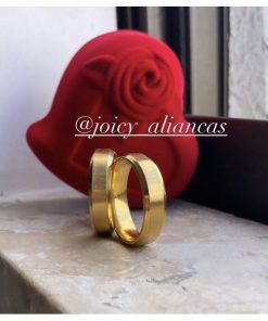 Par De Alianças Aço Cirúrgico Banhado A Ouro 18k - 6mm - Fosco Chanfrado Mod52