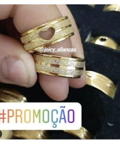 Par De Alianças Aço Cirúrgico Banhado A Ouro 18k - 8mm - Diamantado MOD 72
