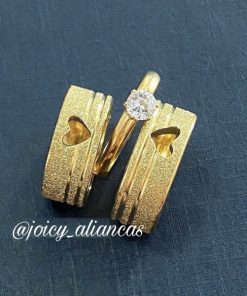 Par De Alianças Aço Crúrgico Banhado A Ouro 18k - 8mm- Diamantado Com Coração Mod 287