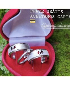 Par De Alianças Prata Em Aço Cirúrgico 8mm Fosco Família.