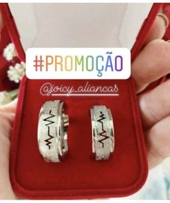 Par De Alianças Prata Em Aço Cirúrgico 8mm Diamantado Batimentos