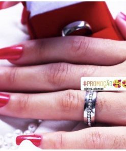 Par De Alianças Prata Em Aço Cirúrgico 6mm Com Pedrinhas Fem