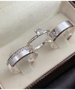 Alianças de Namoro em Prata 950 6mm | Modelo Ely 03 | Chanfrado | Semi Anatômicas | Feminina com 15 Pedras de Zircônia Laterais