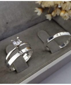 Alianças de Namoro em Prata 950 | Modelo Marley | 4mm Semi Anatômico | Personalizado com Inicial | Anel Solitário Opcional